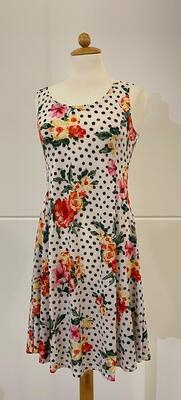 Sleeveless Dress Flower