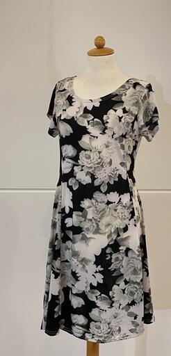 Summer Dress White Flowers